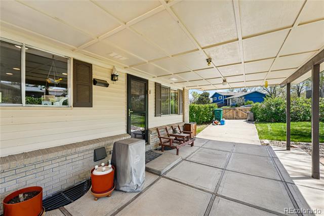 7590 E Easter Place