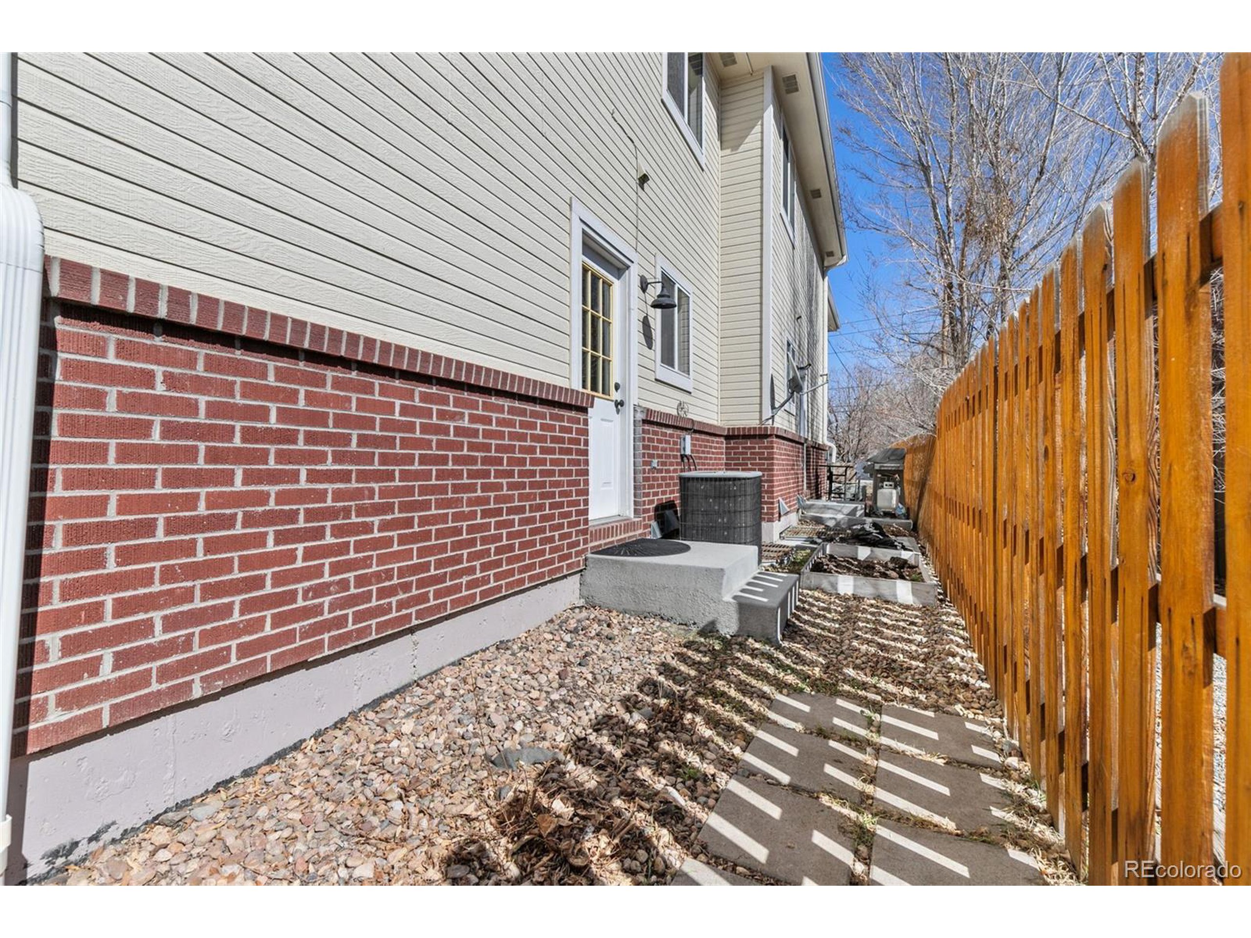 6055 Wadsworth Blvd C