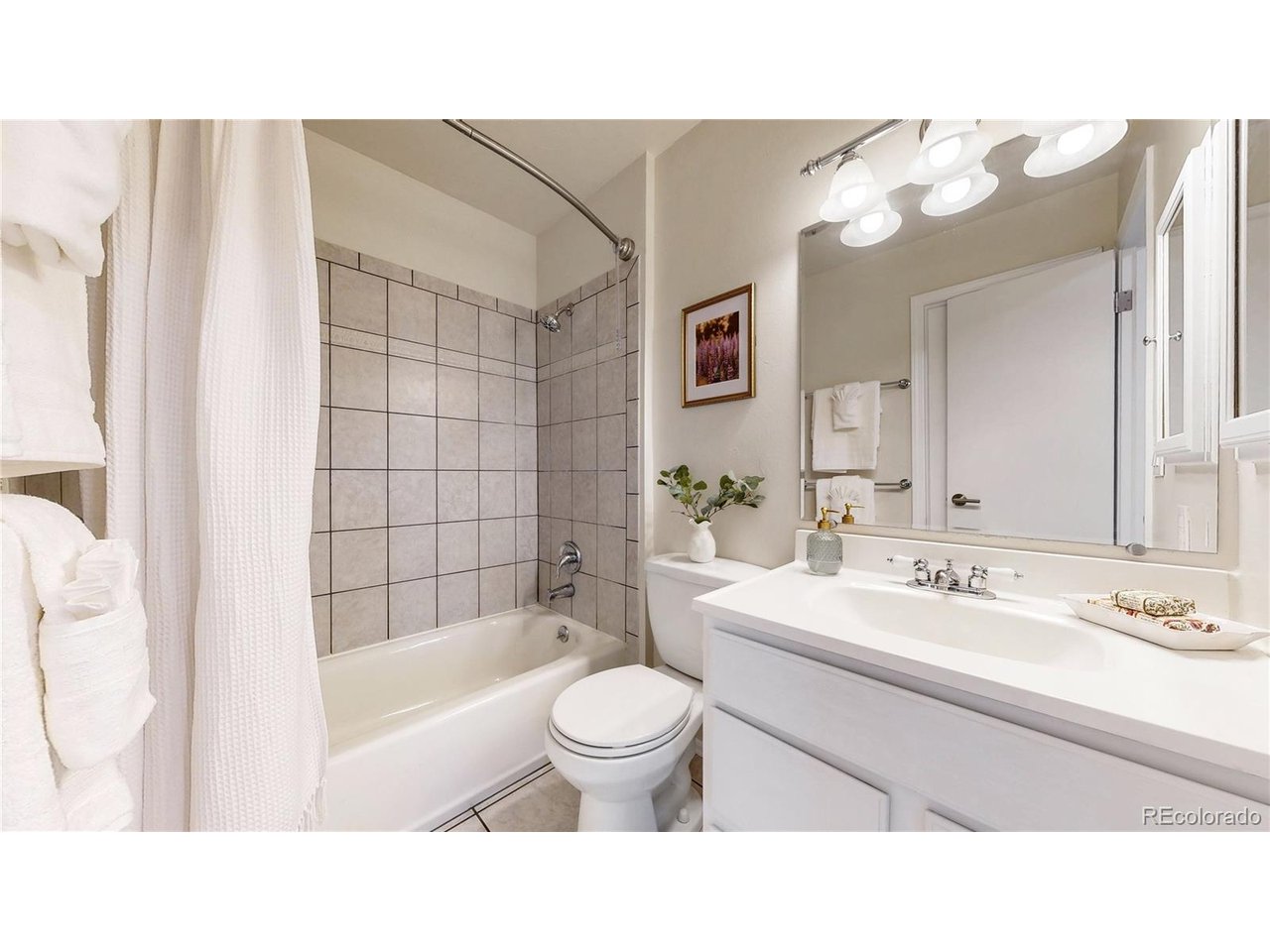 112 Starline Ave
