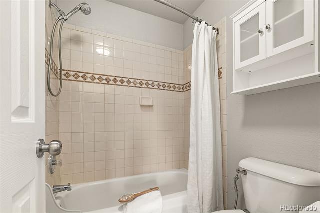6240 Everett Court Unit: B