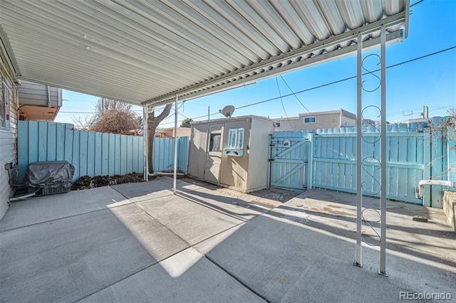 8621 Santa Fe Drive