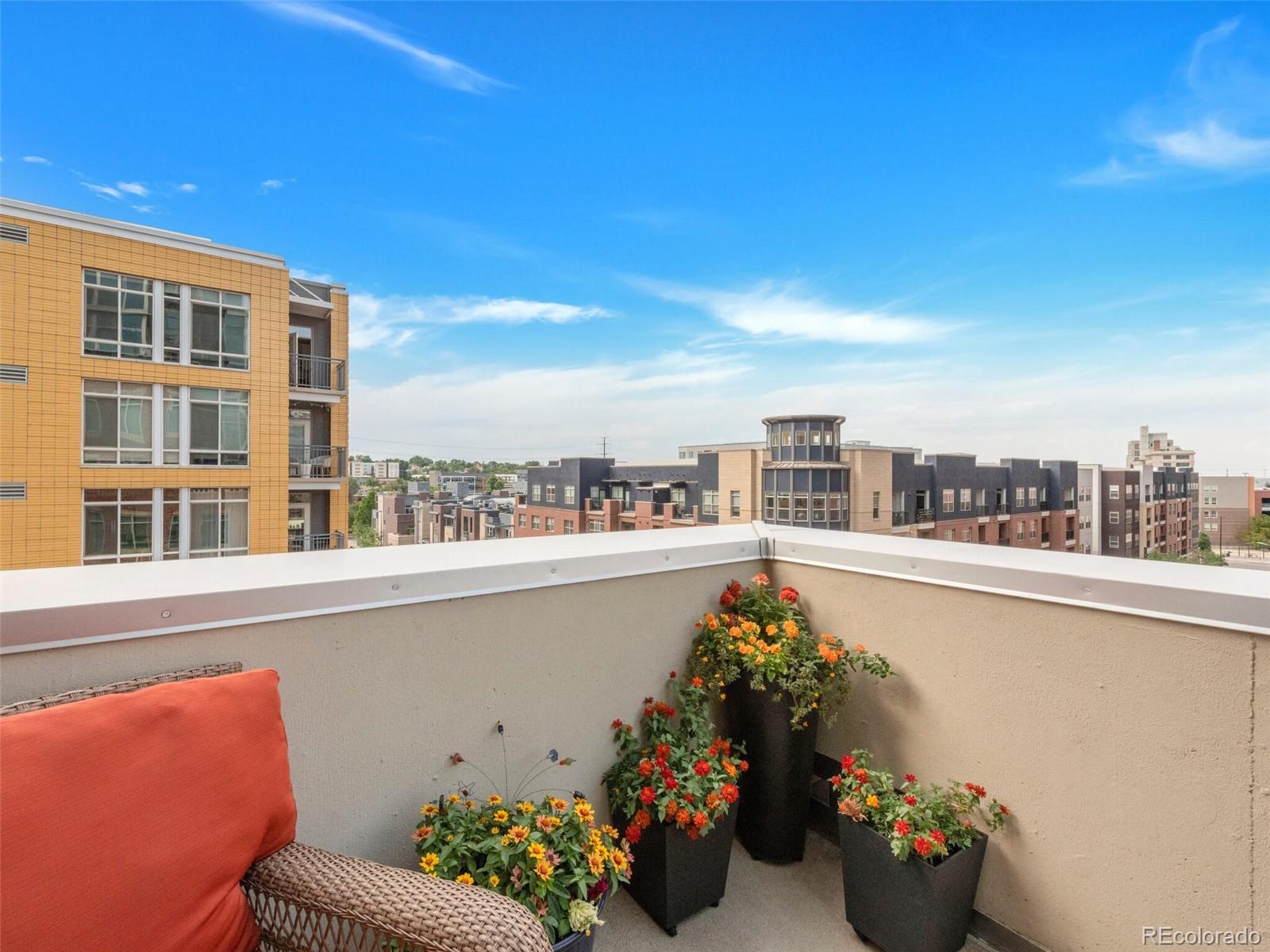 1700 Bassett Street Unit: 601