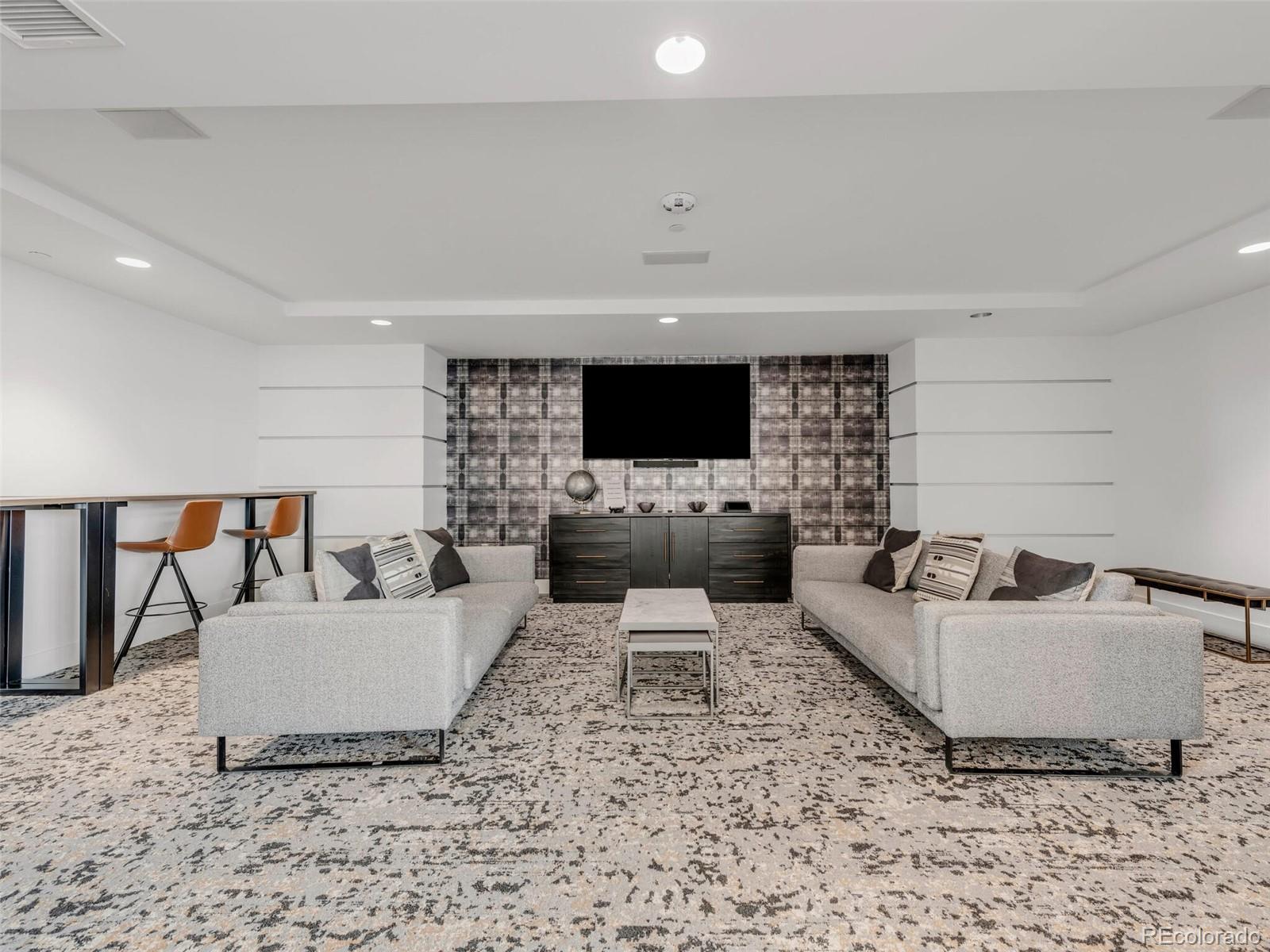 1700 Bassett Street Unit: 601