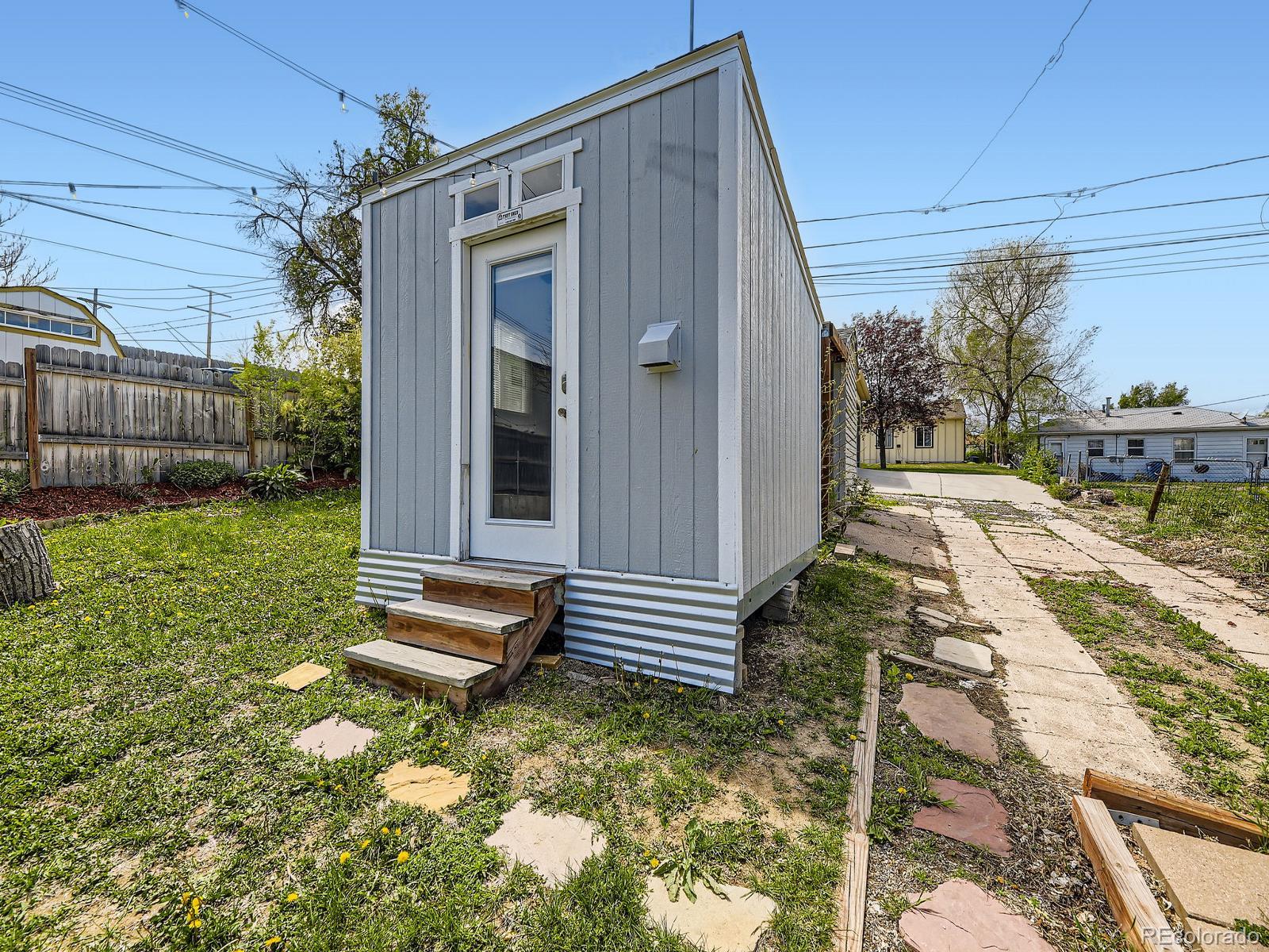 835 Knox Court