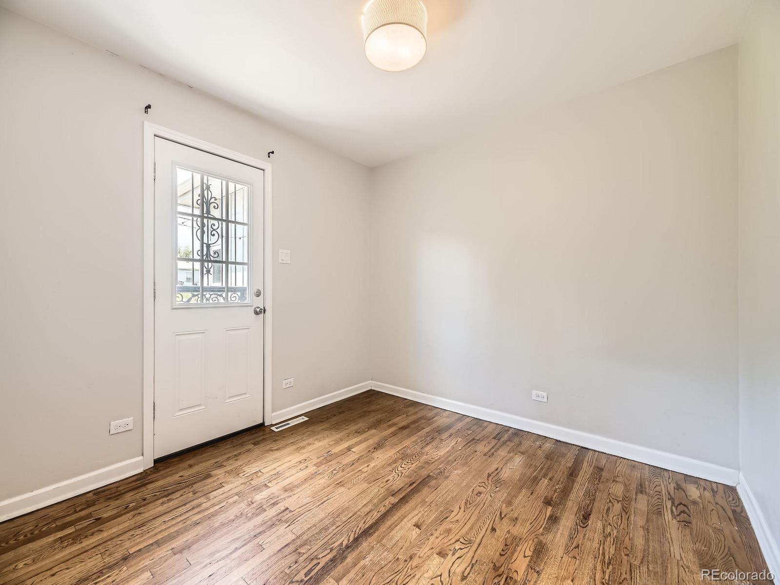 835 Knox Court