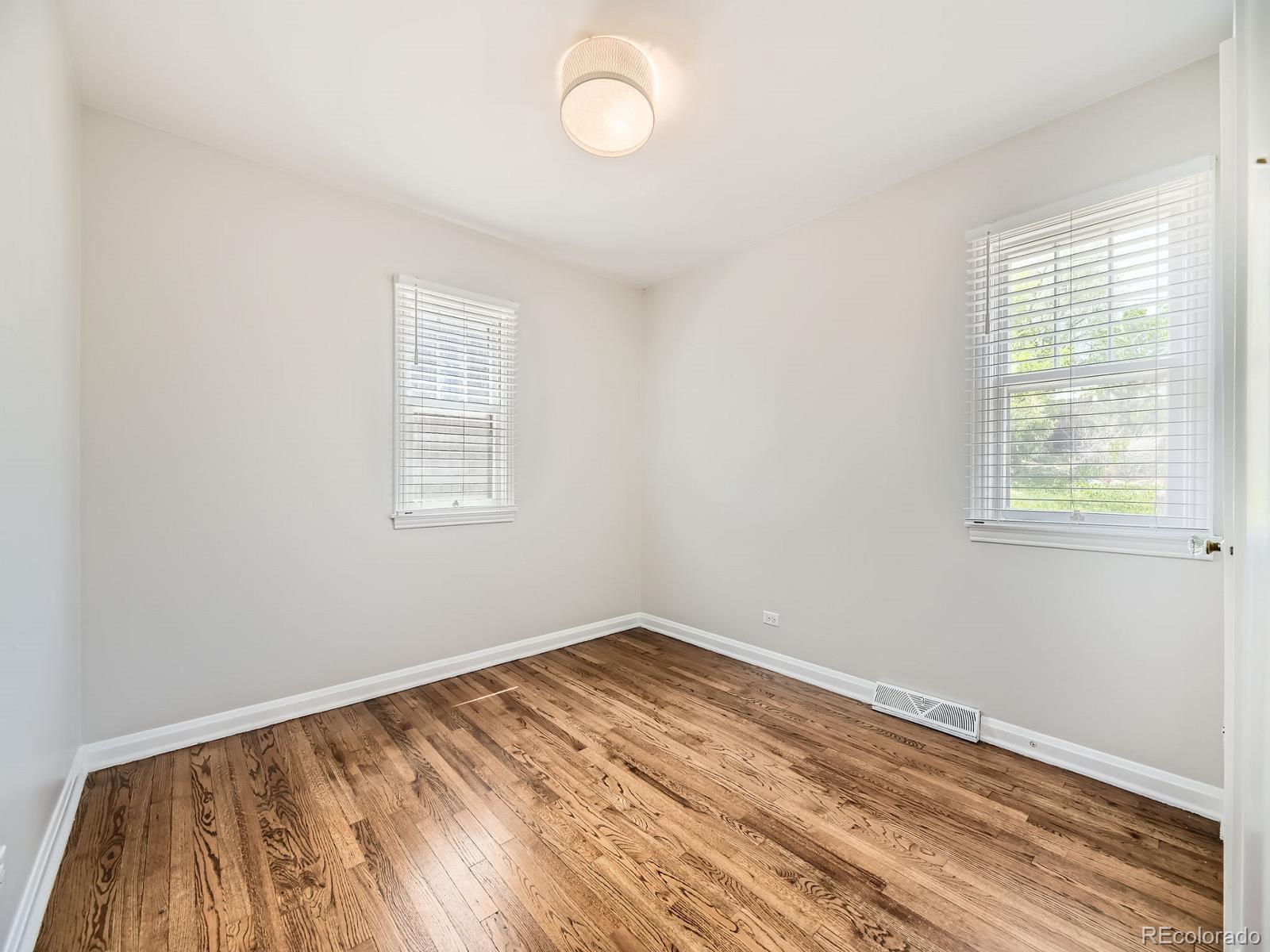 835 Knox Court