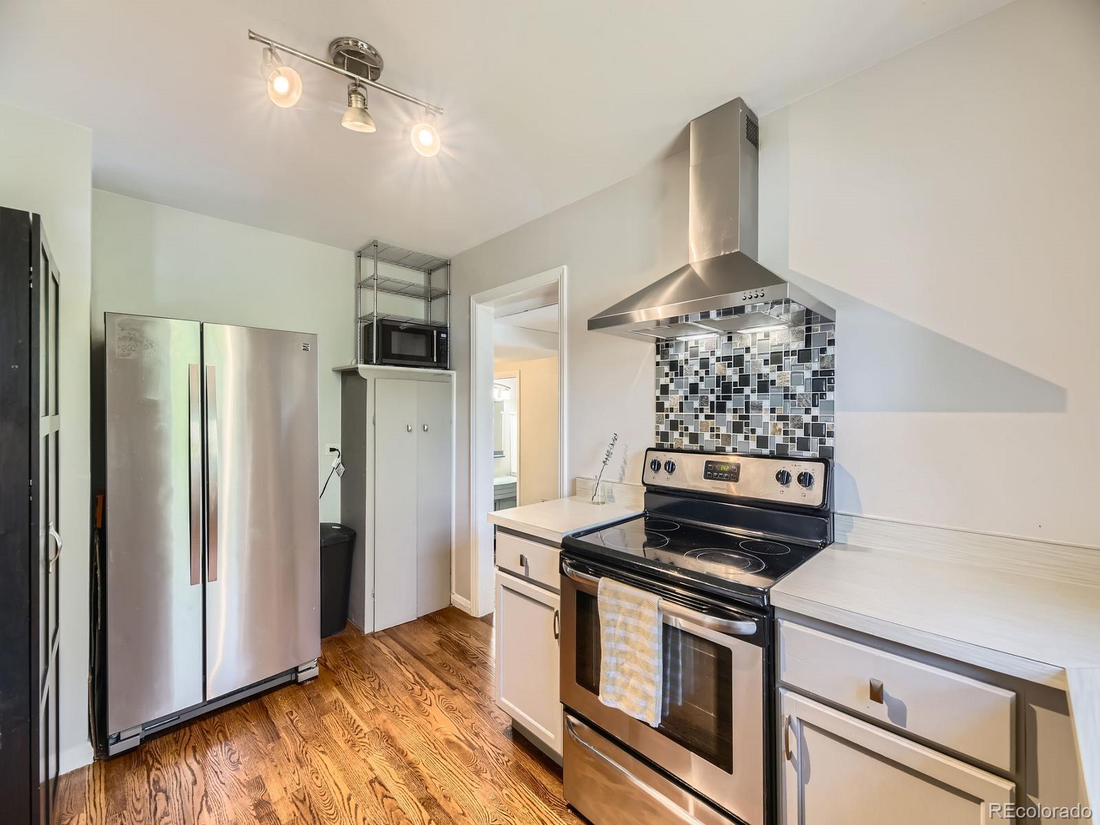835 Knox Court