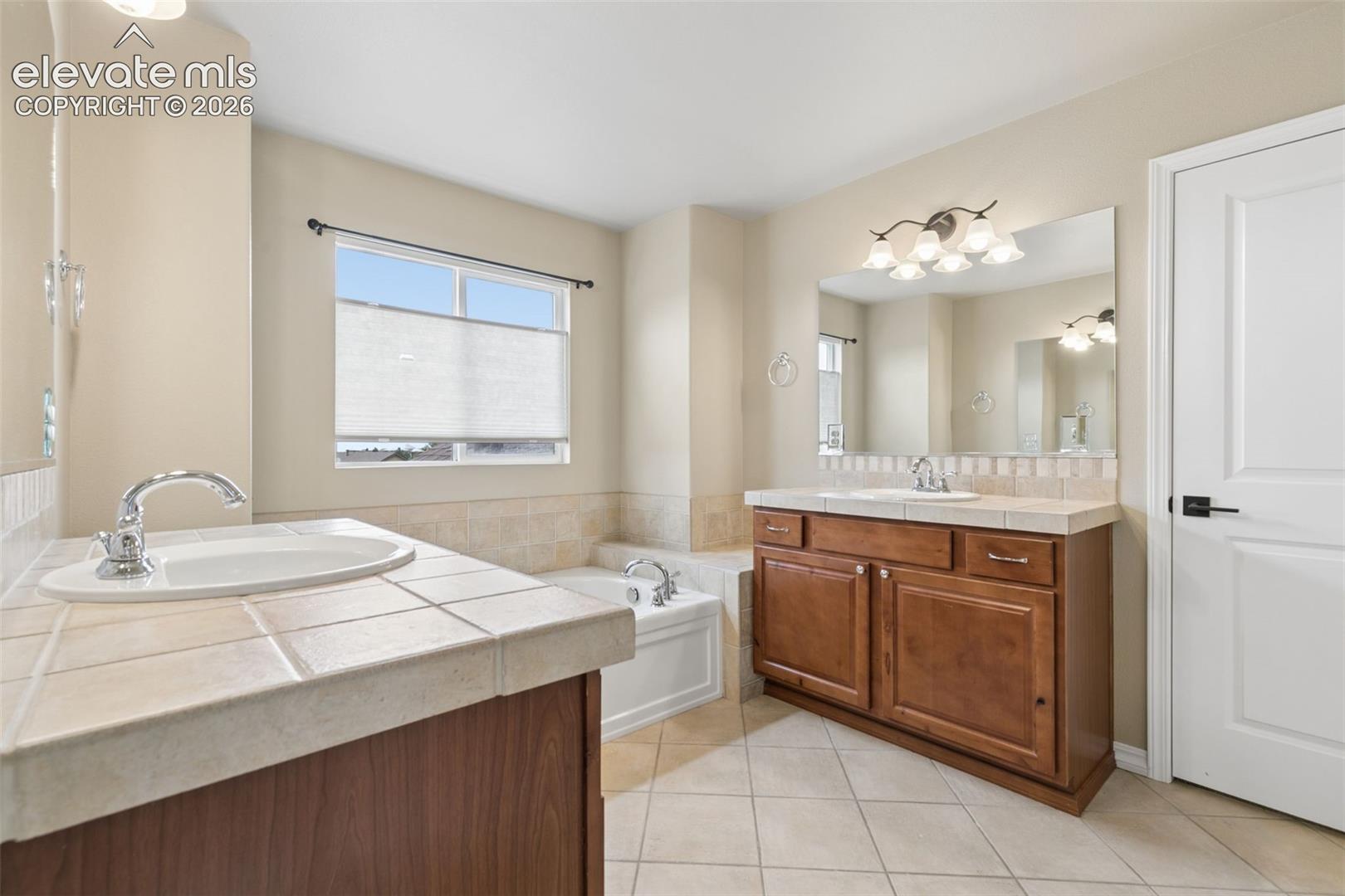 5011 Petrified Forest Trail