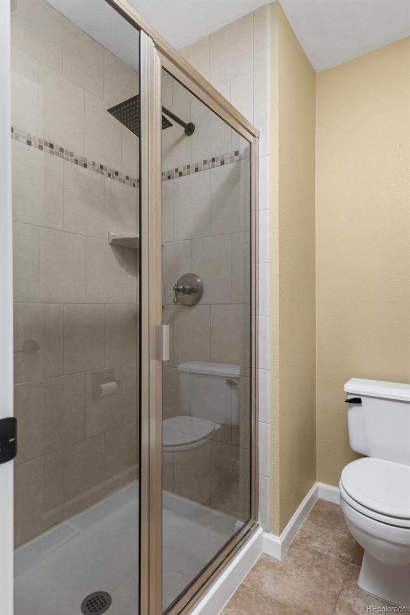 8922 Maribou Court