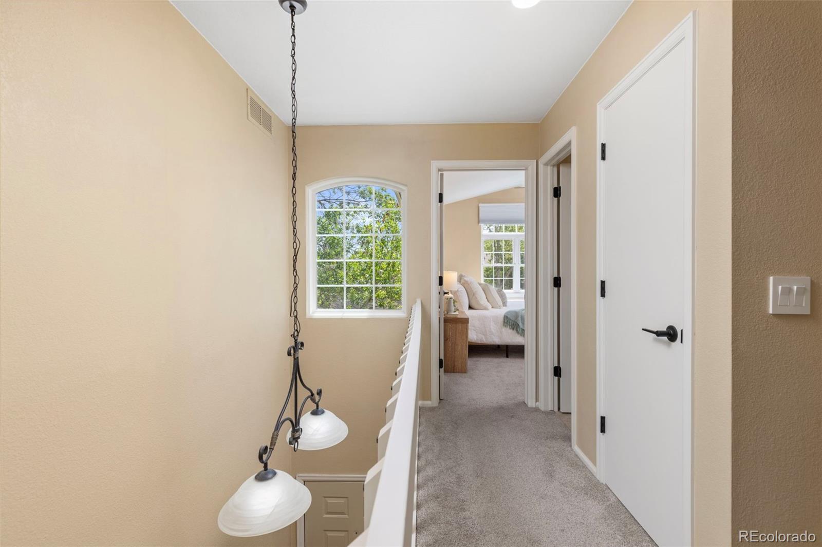 8922 Maribou Court