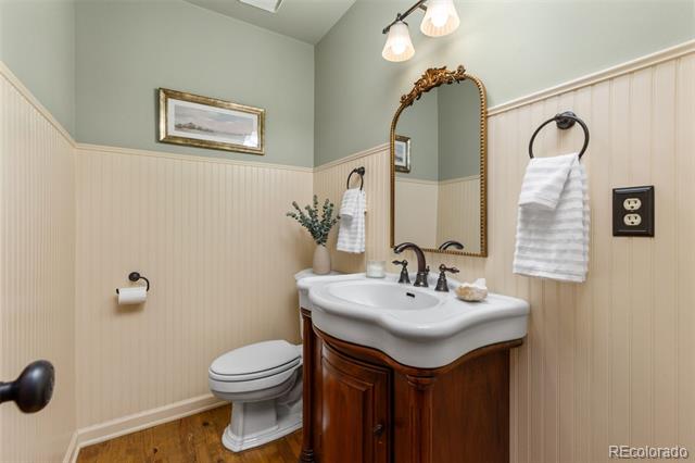 6122 N Beckwourth Court