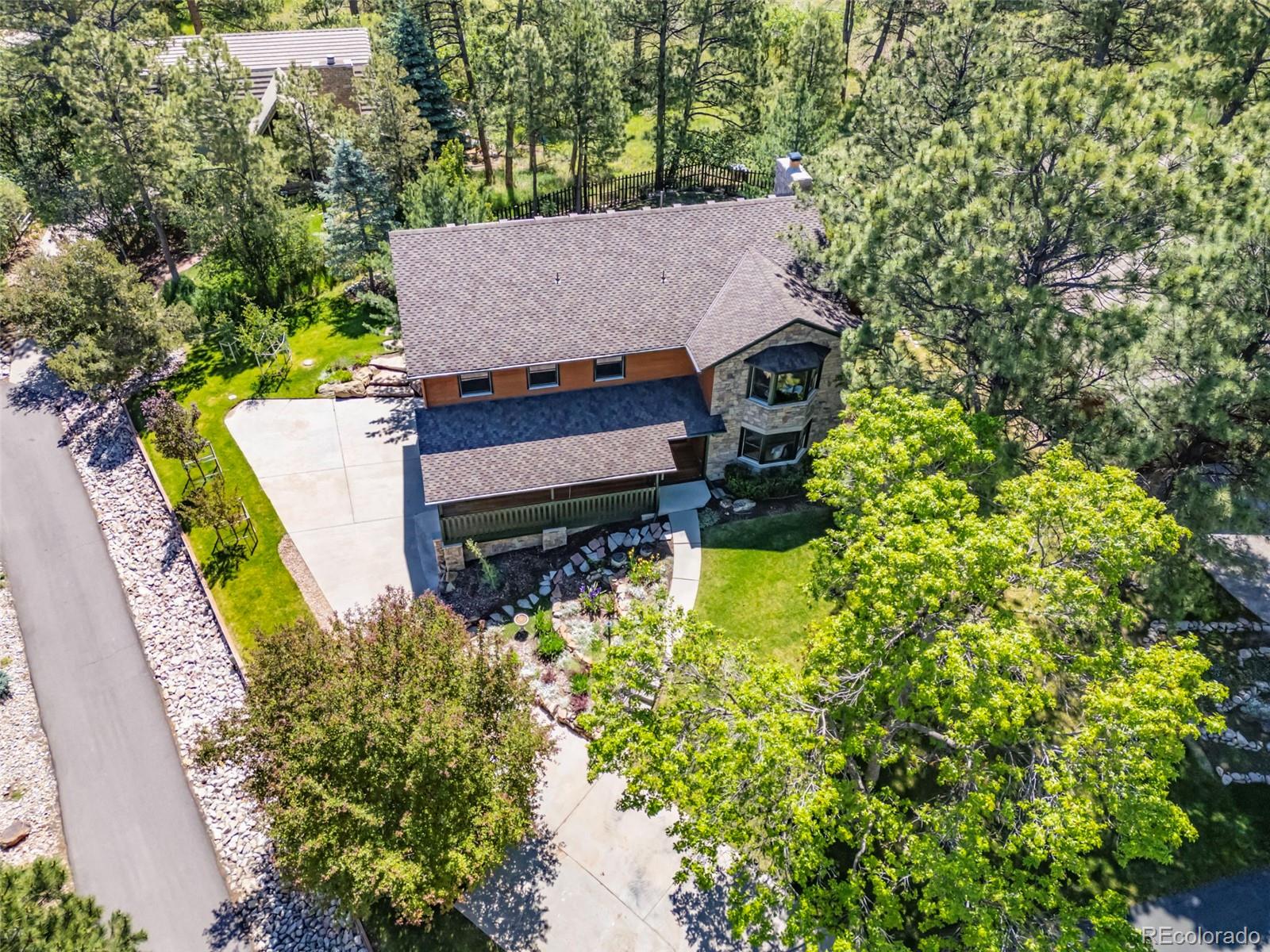 6122 N Beckwourth Court