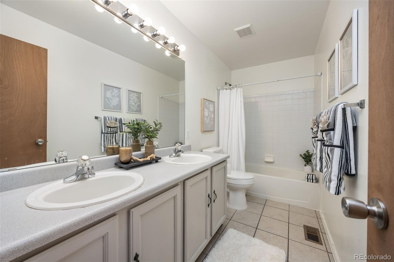 18899 E Whitaker Circle