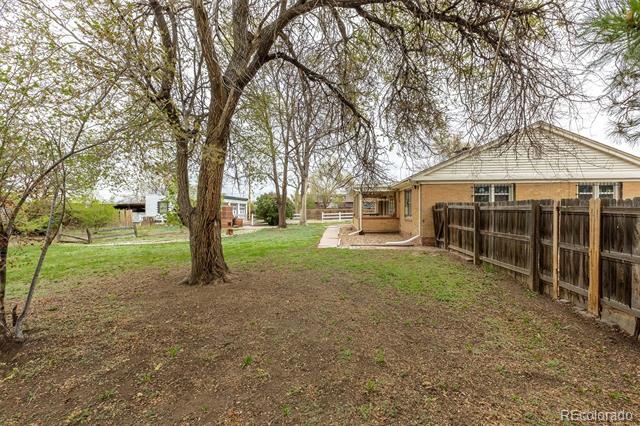 1345 Laredo Street