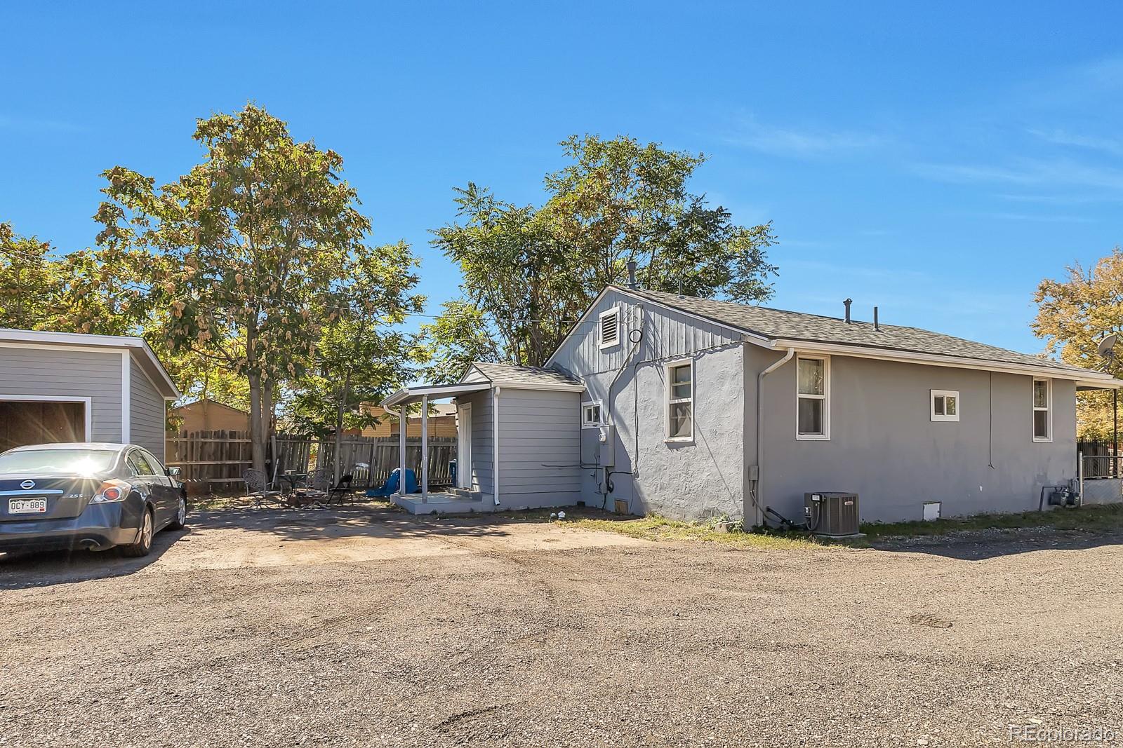 5856 & 5856 1/2 Newport Street
