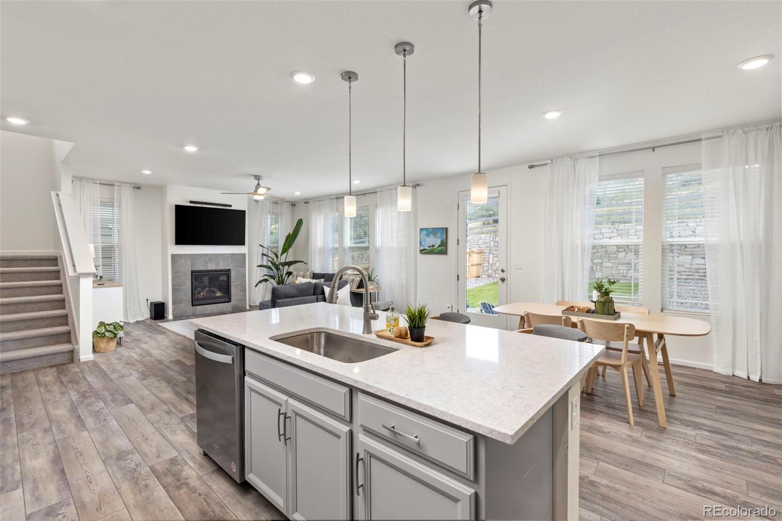 85 Felicity Loop
