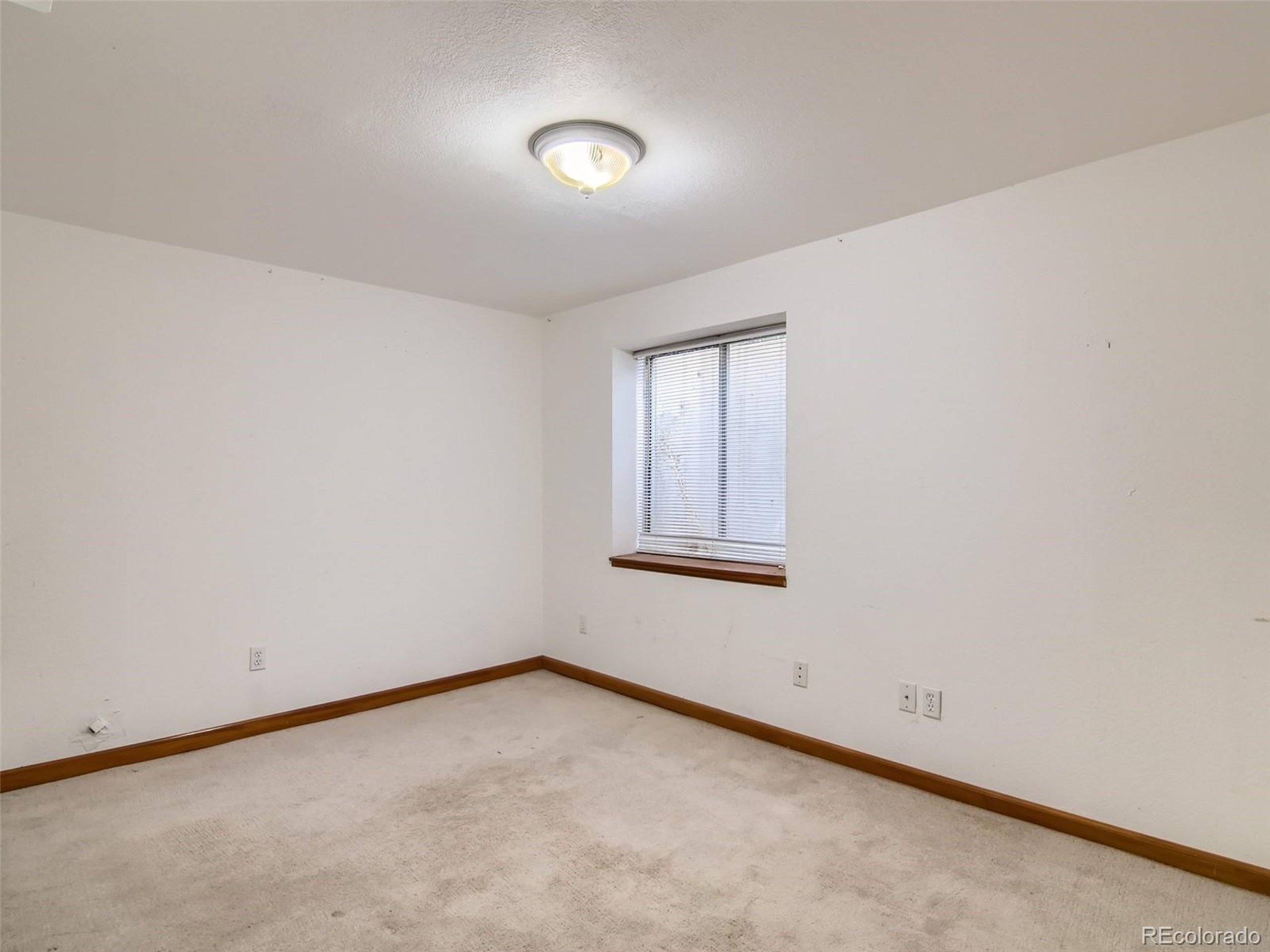 13257 Bellaire Cir