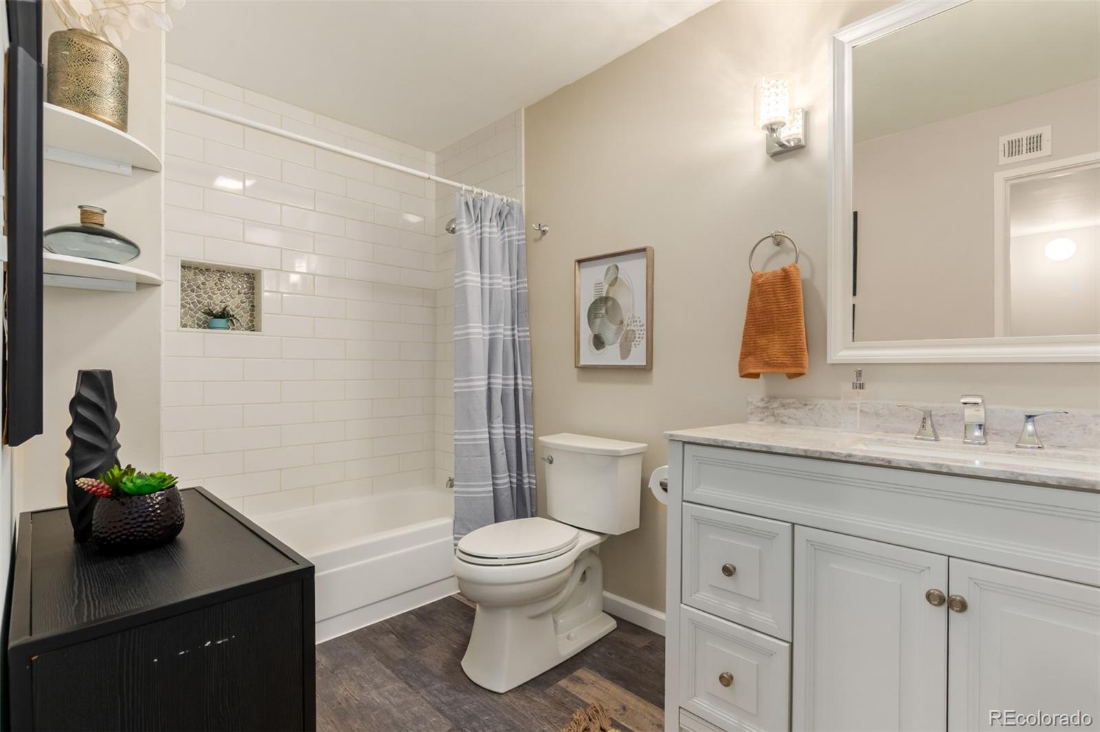 400 Zang Street Unit: 1-305