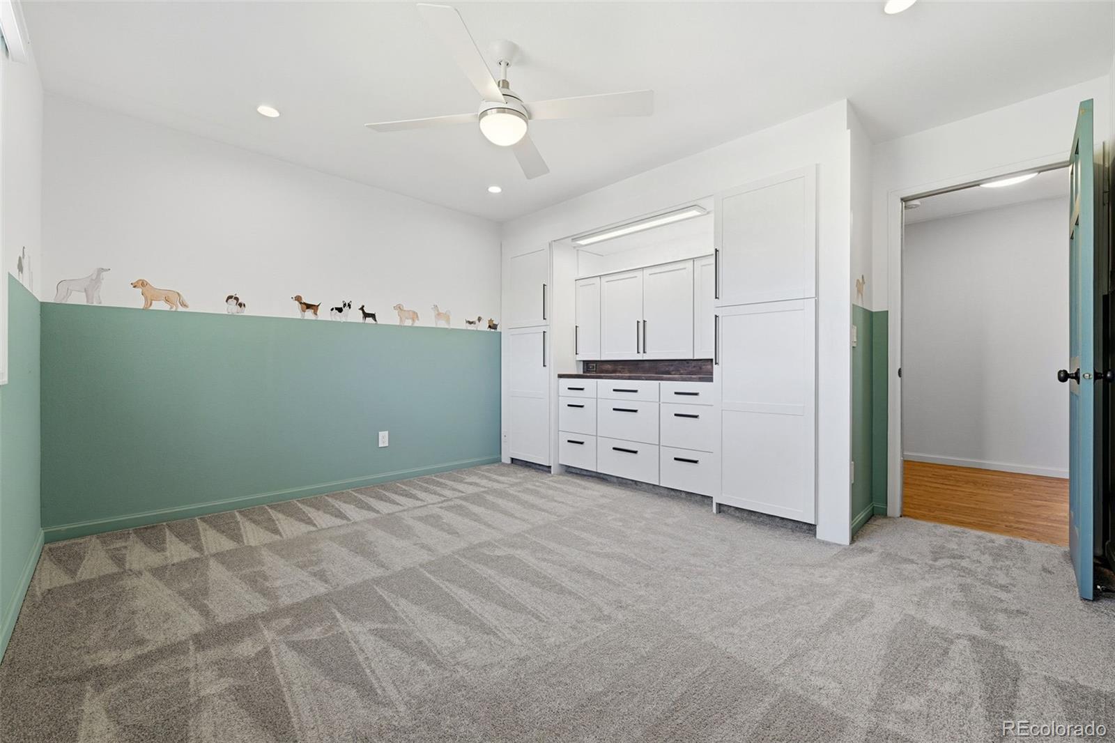 10537 W Ottawa Avenue