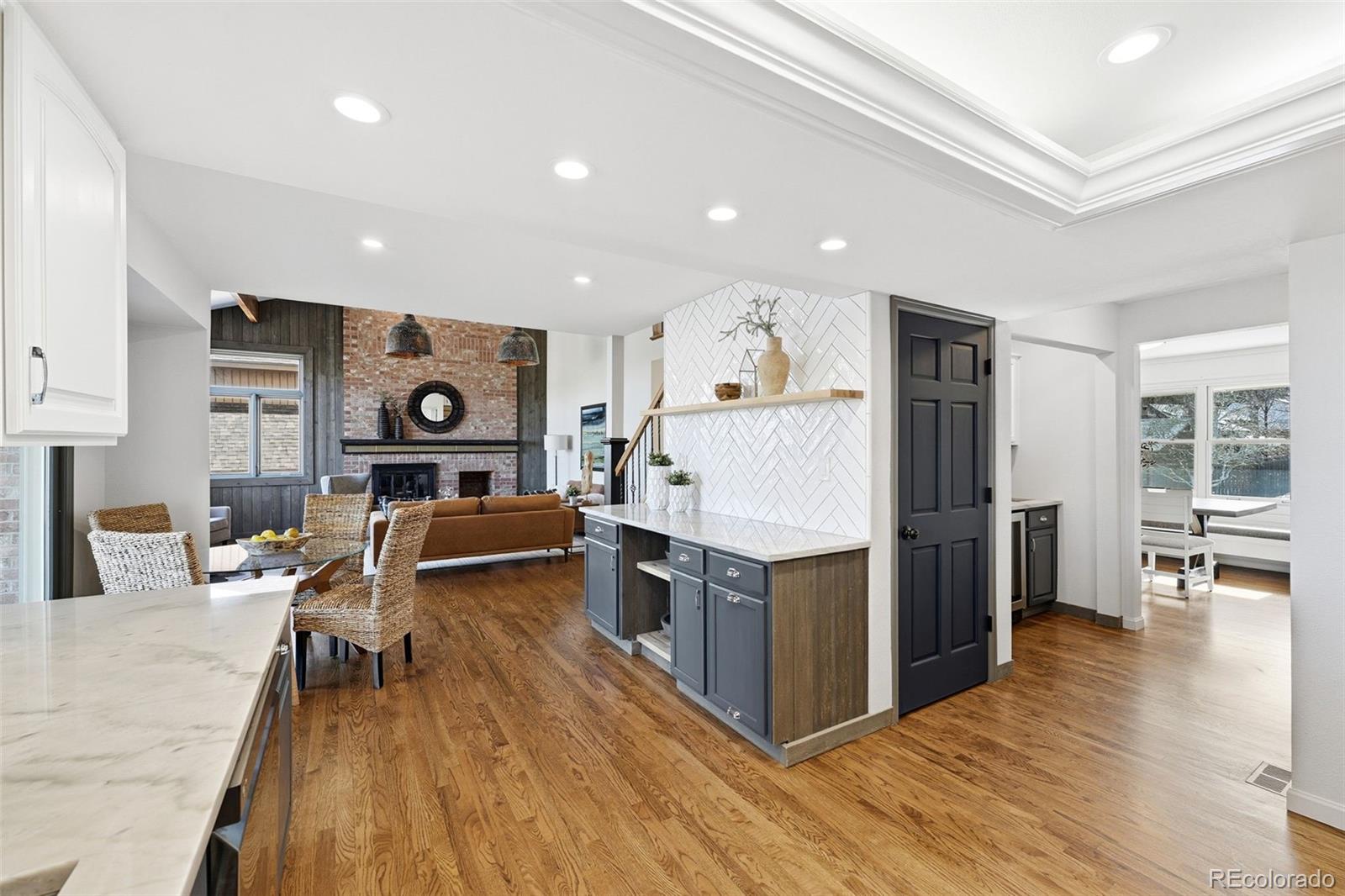 10537 W Ottawa Avenue