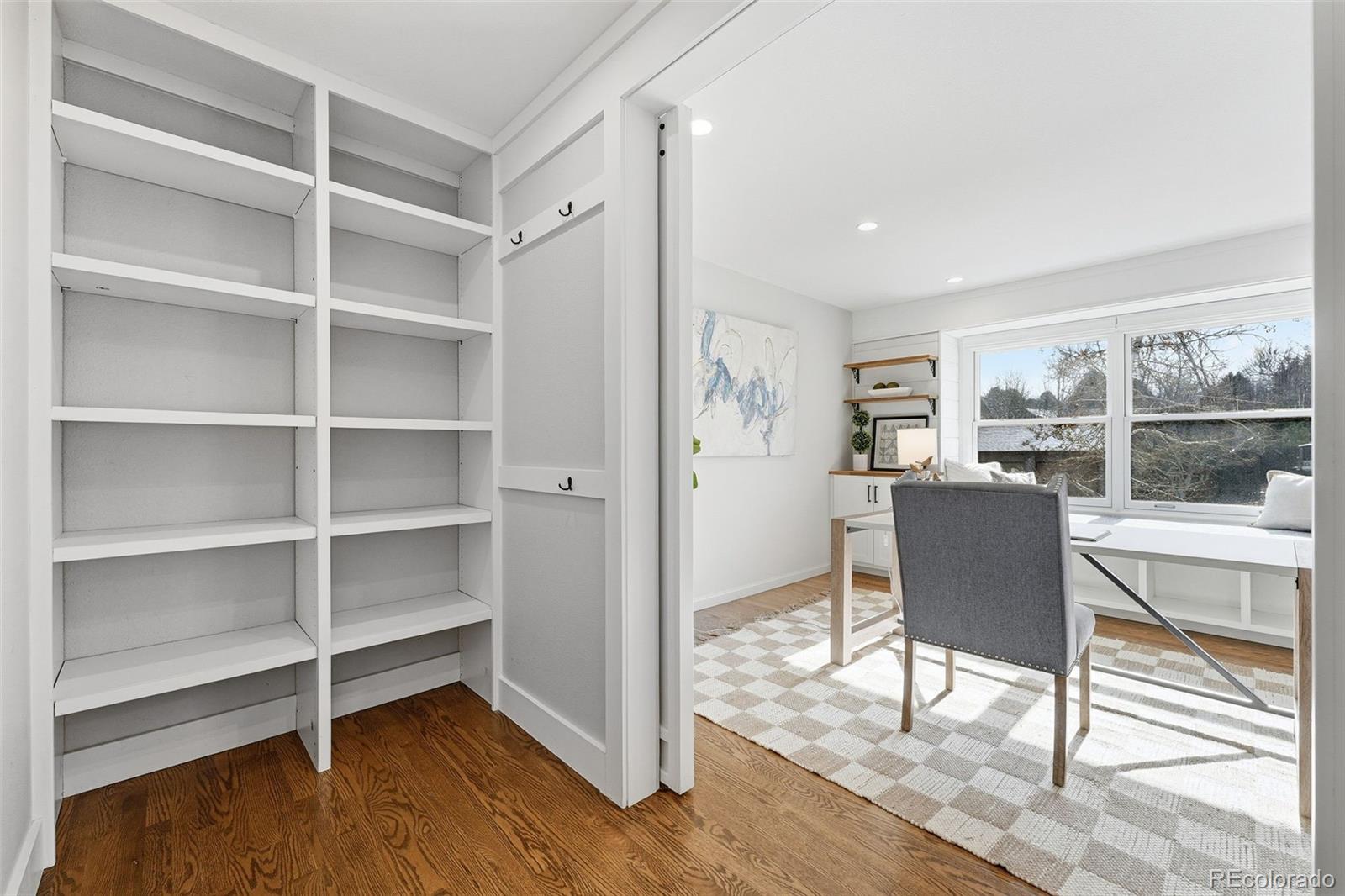 10537 W Ottawa Avenue