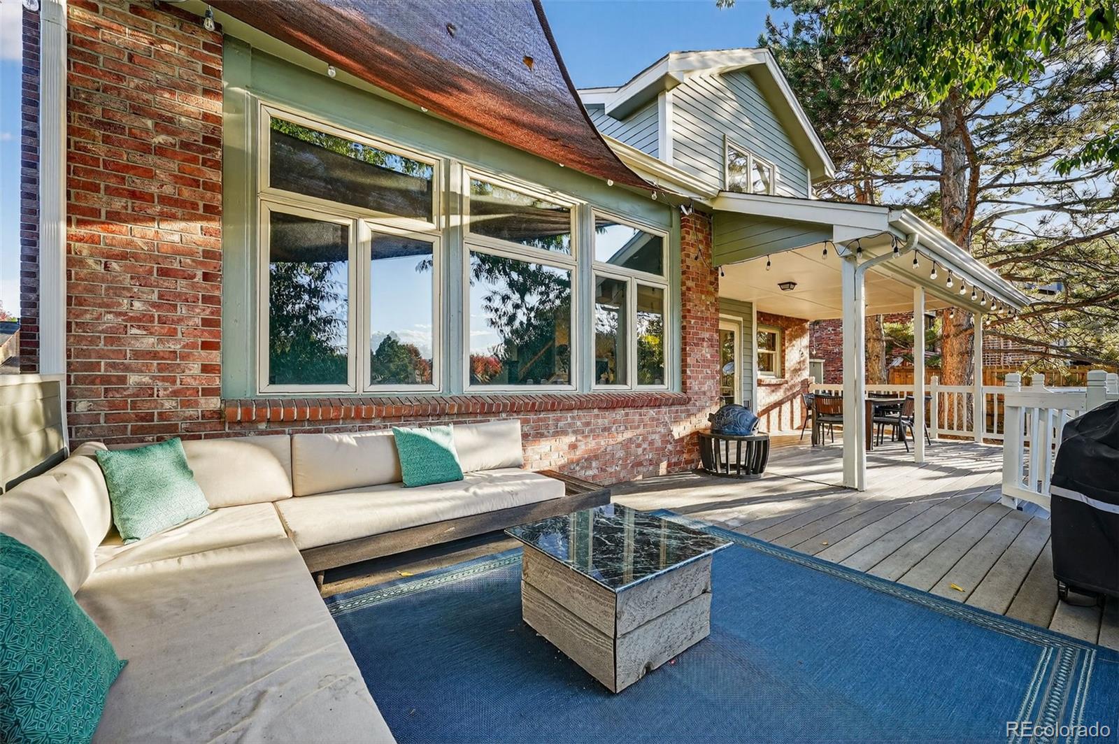 10537 W Ottawa Avenue