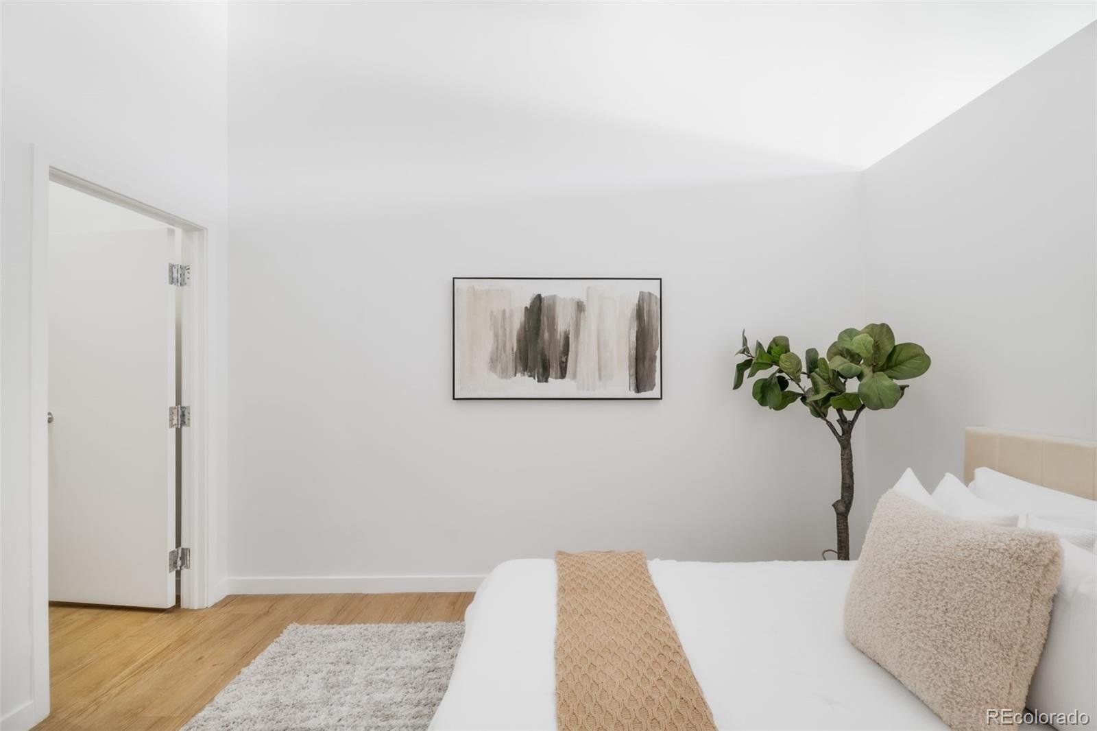 1521 Central Street Unit: 1B
