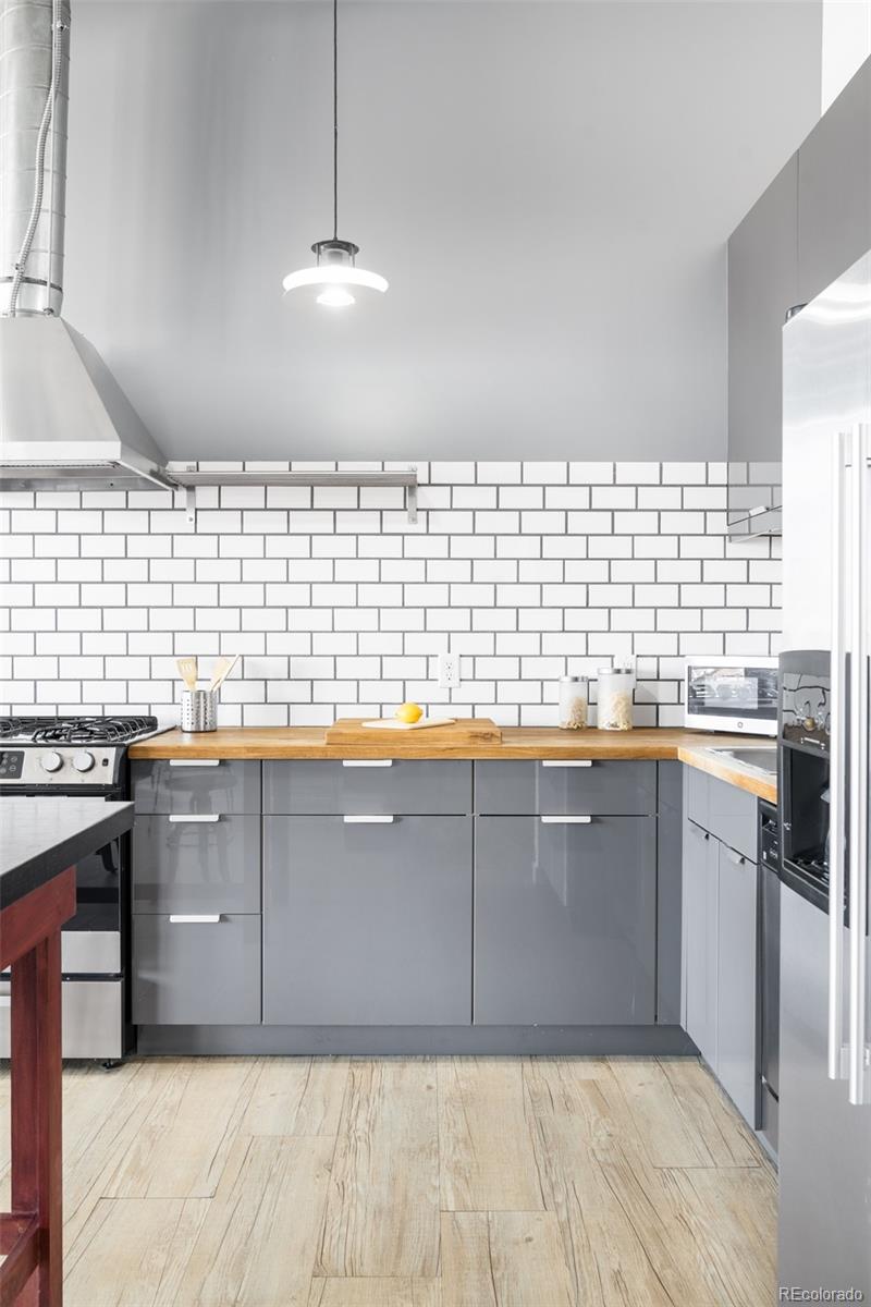1521 Central Street Unit: 1B