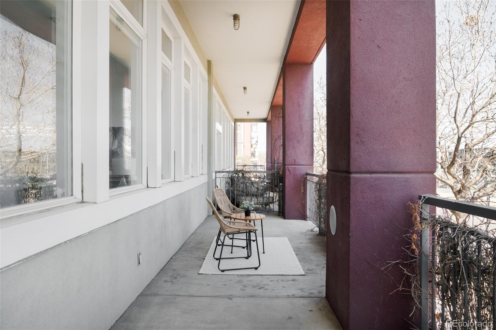 1521 Central Street Unit: 1B