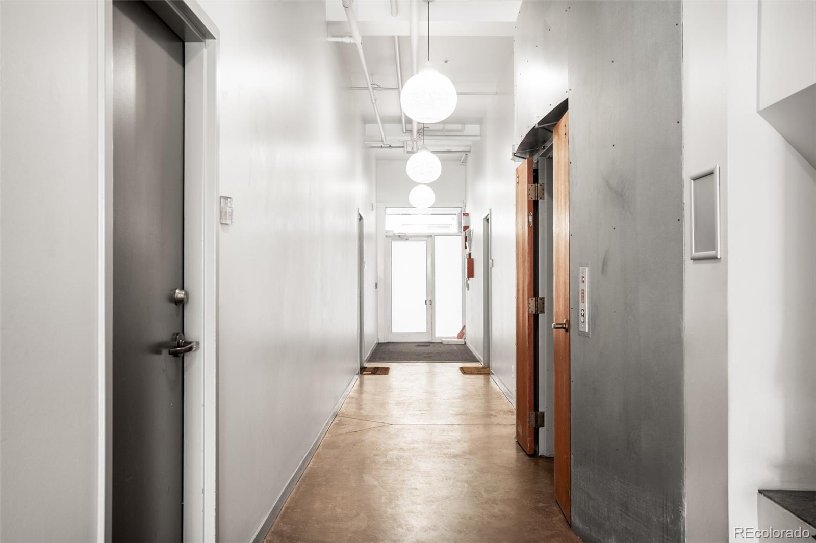 1521 Central Street Unit: 1B