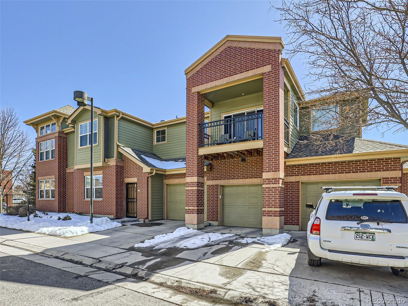 9637 E 5th Avenue Unit: 104