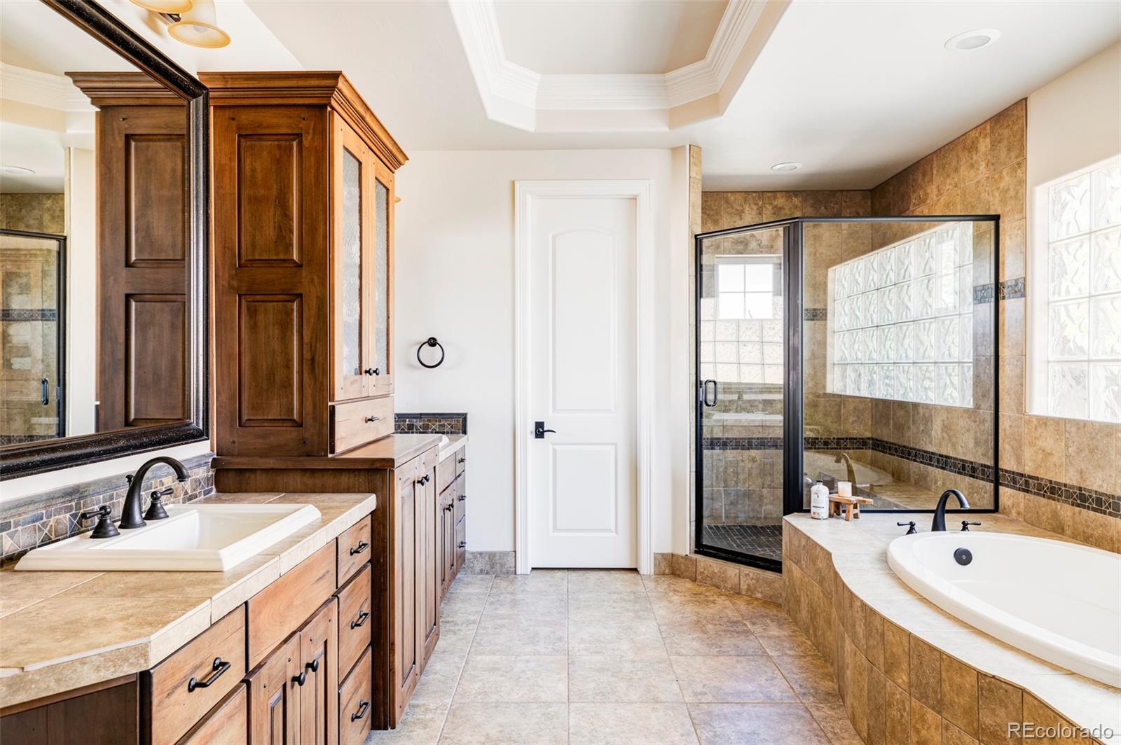 9600 S Shadow Hill Circle
