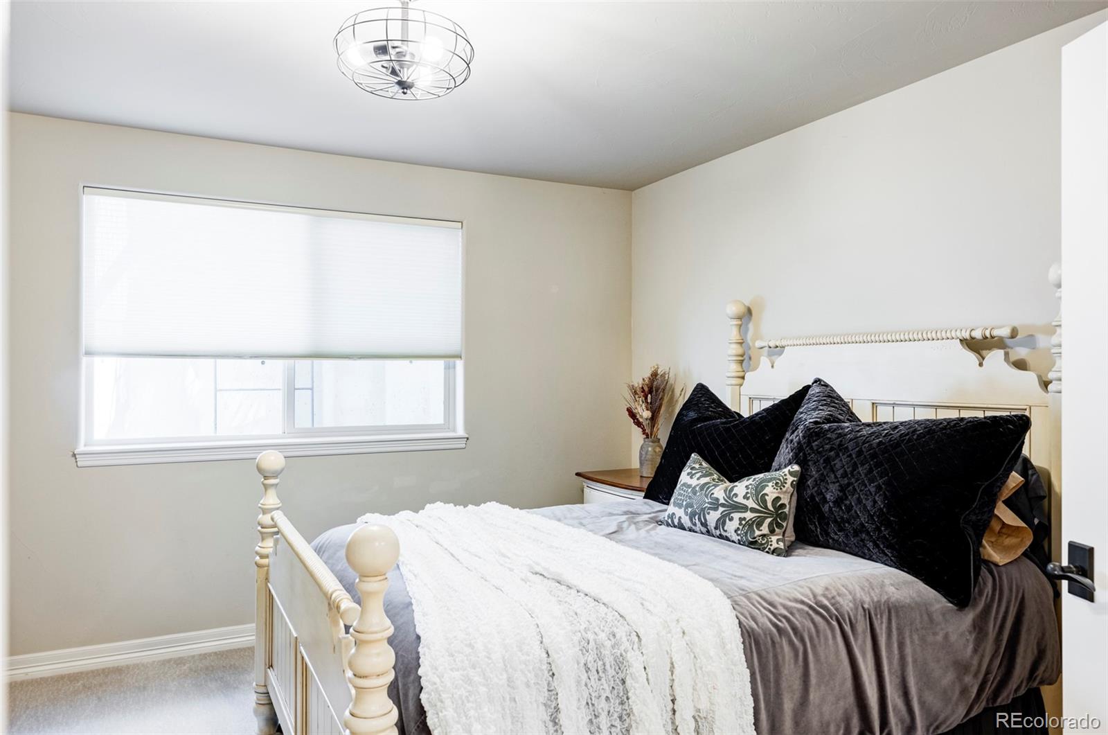 9600 S Shadow Hill Circle