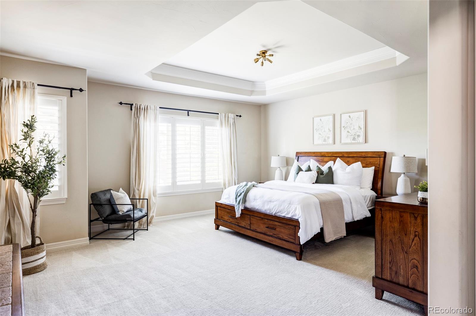 9600 S Shadow Hill Circle
