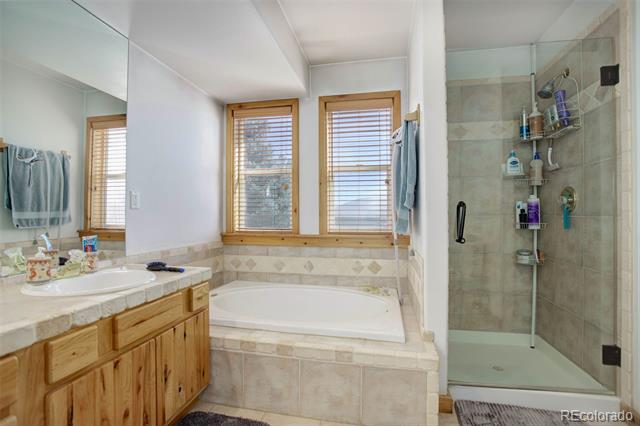 3692 Longs Peak Circle