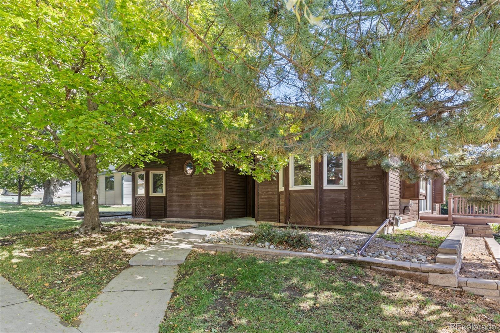 17 Curtis Court