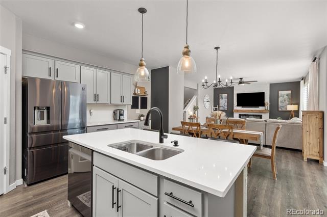 2040 Rosette Place