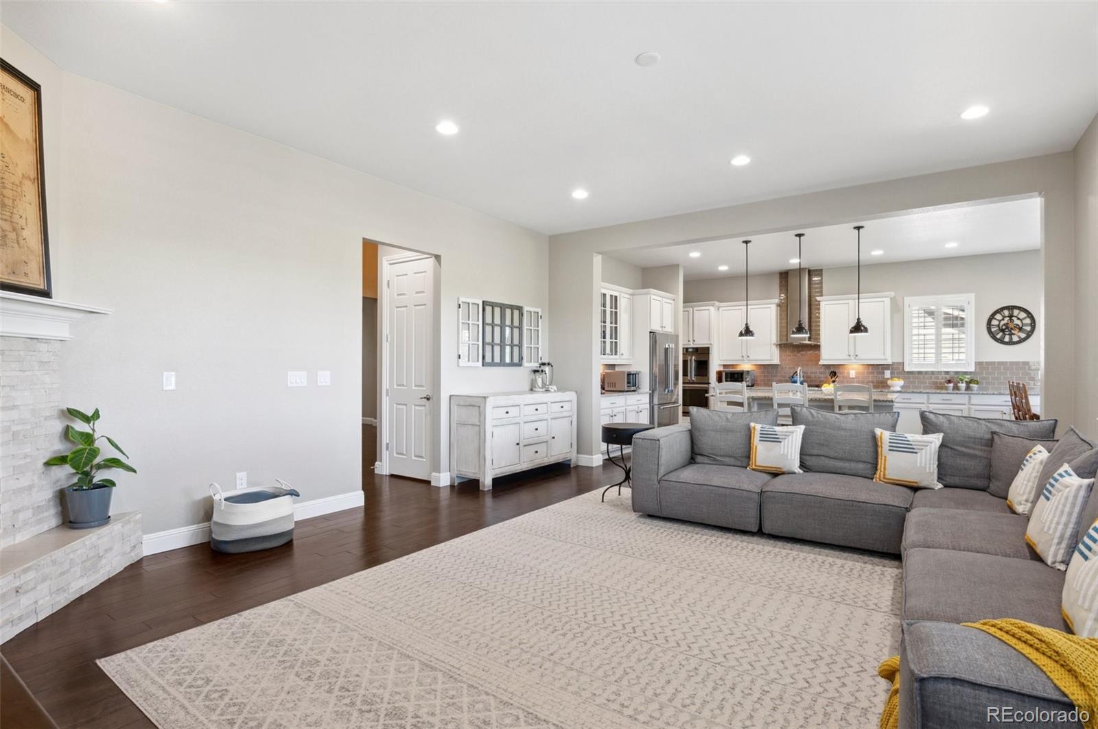2822 Russet Sky Court