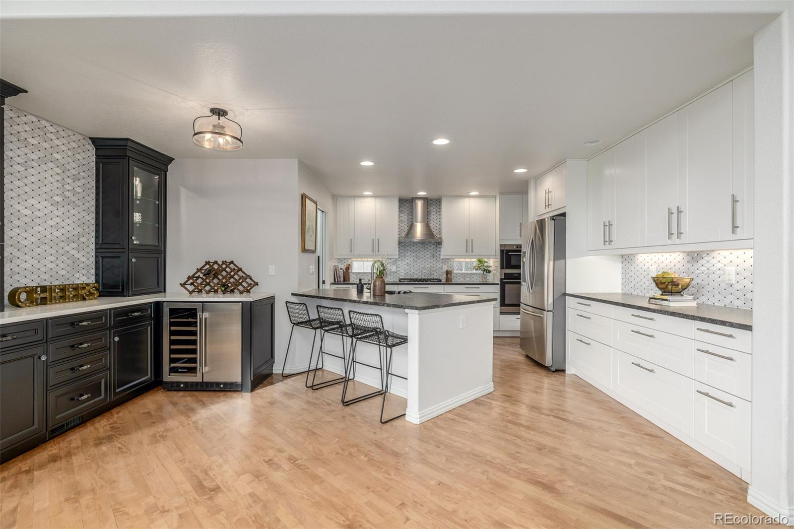 1011 S Valentia Street Unit: 30