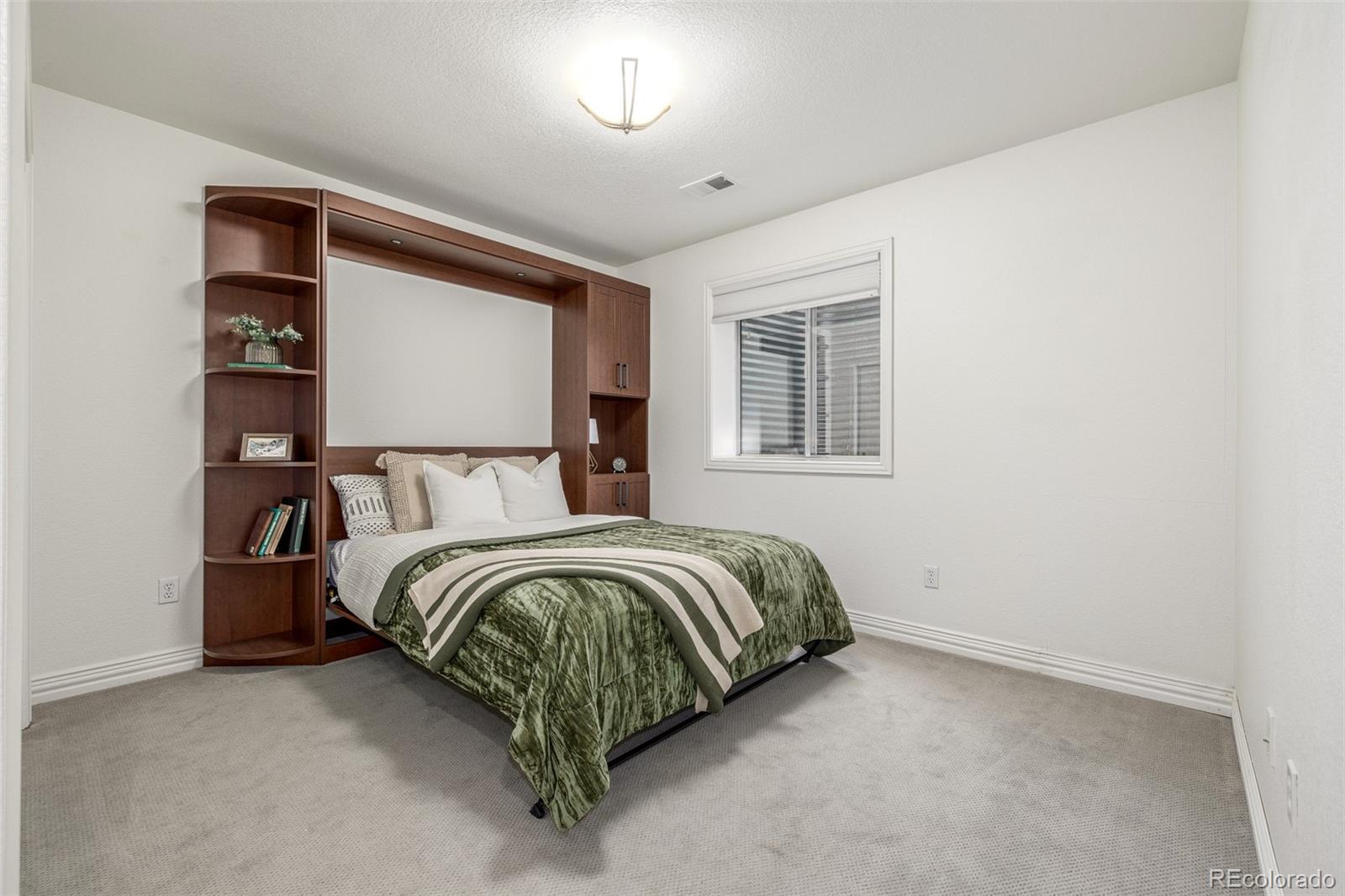 1011 S Valentia Street Unit: 30