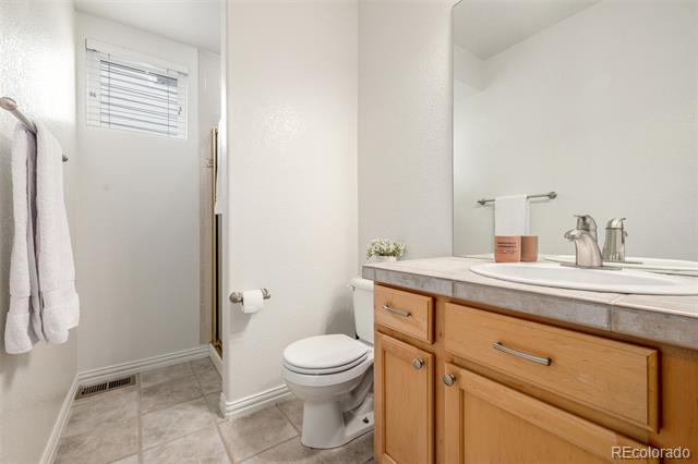 1011 S Valentia Street Unit: 30