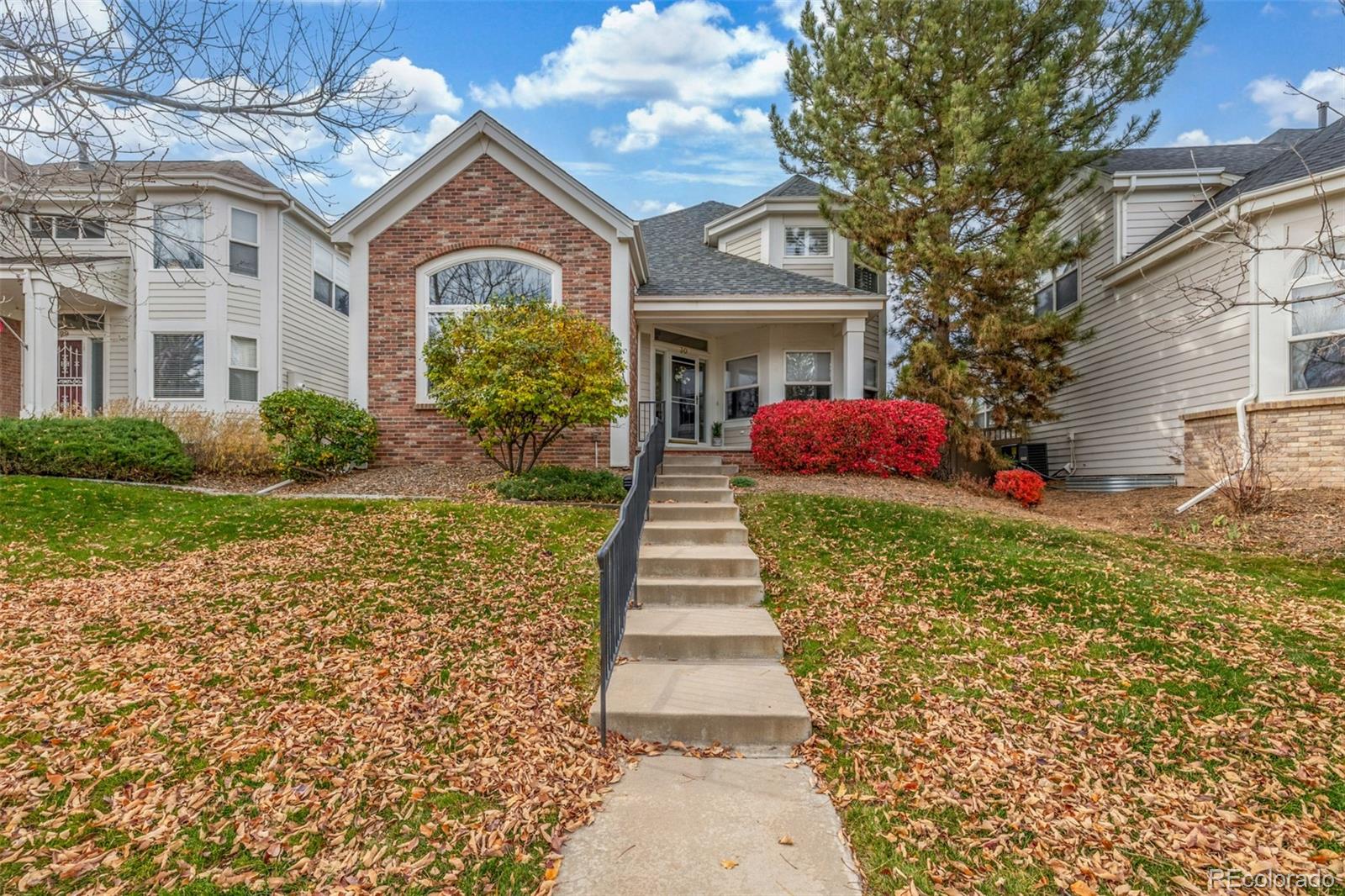 1011 S Valentia Street Unit: 30