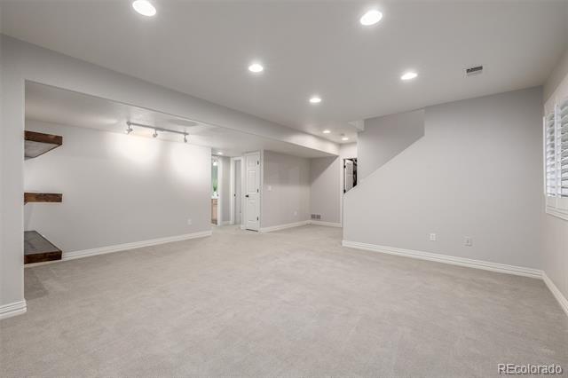 1011 S Valentia Street Unit: 30