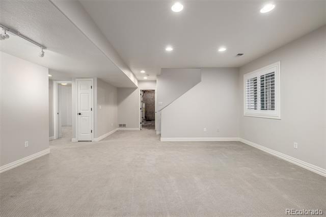1011 S Valentia Street Unit: 30