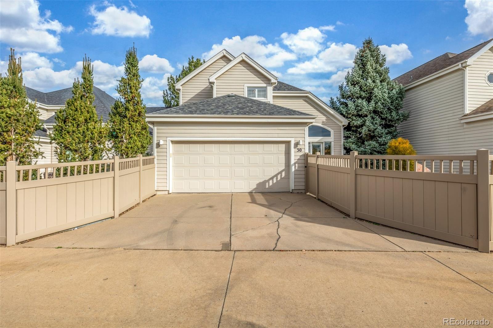 1011 S Valentia Street Unit: 30