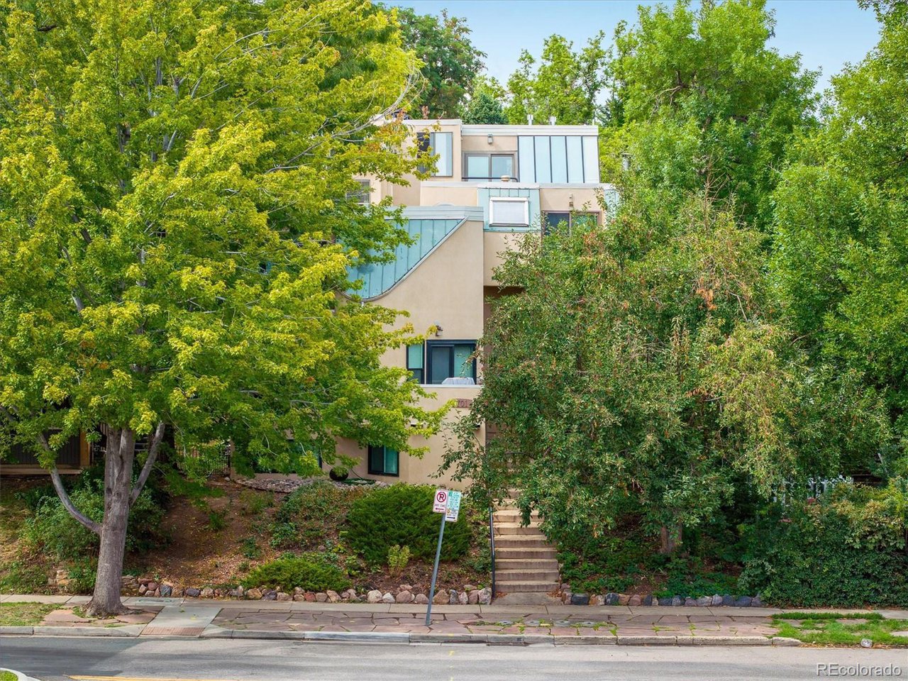 701 Pearl St 4