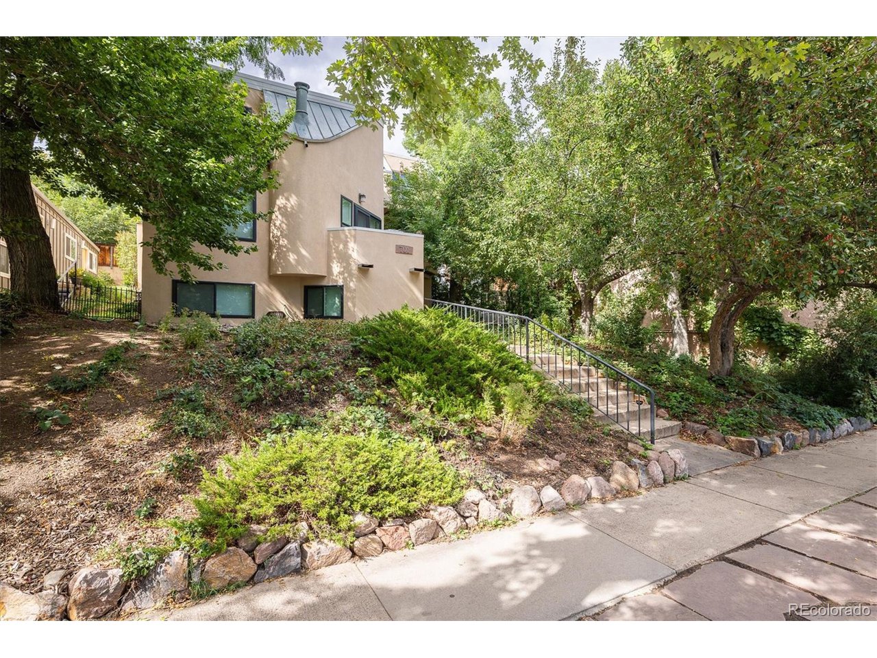 701 Pearl St 4