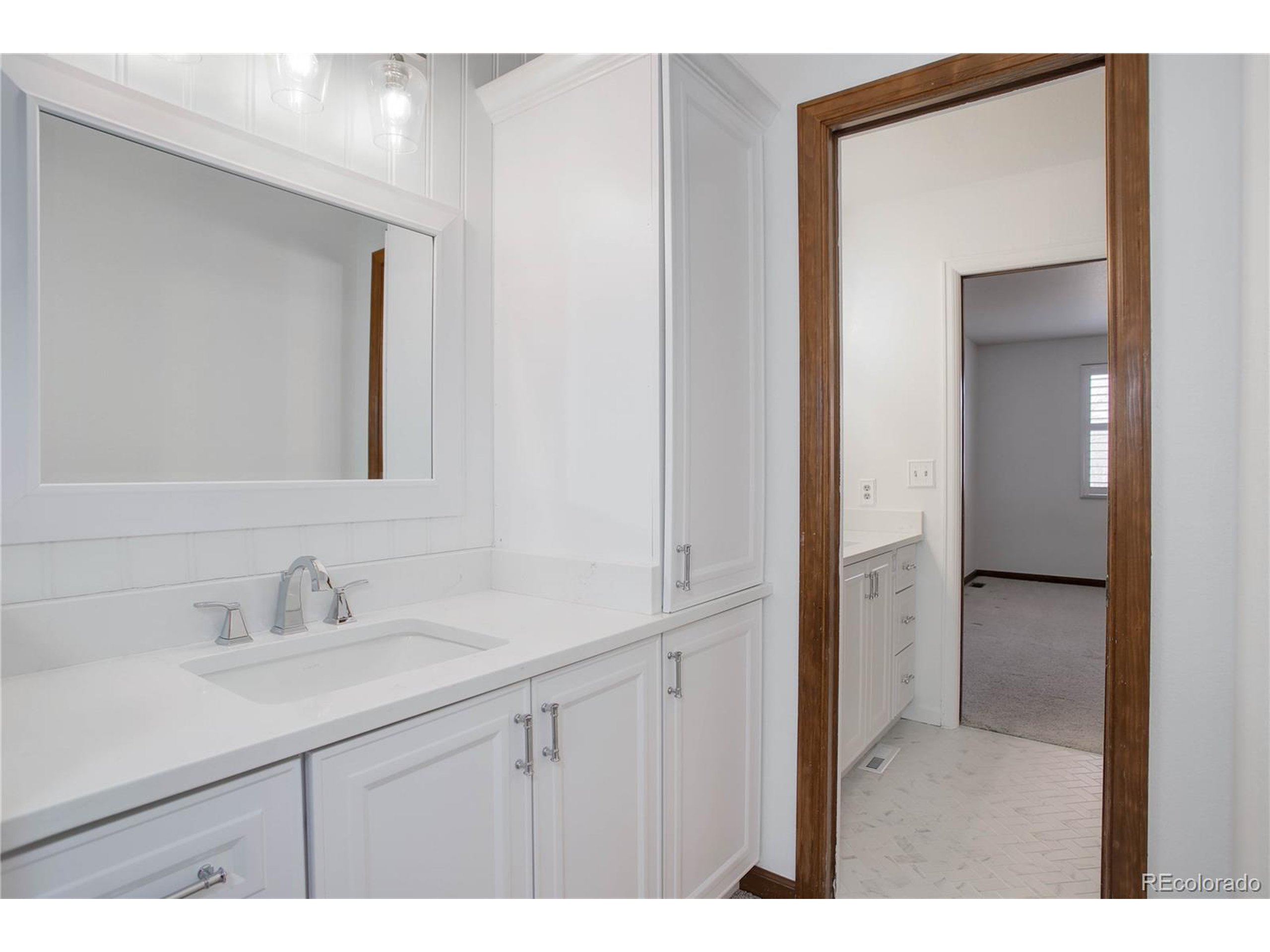 1600 Flint Ct