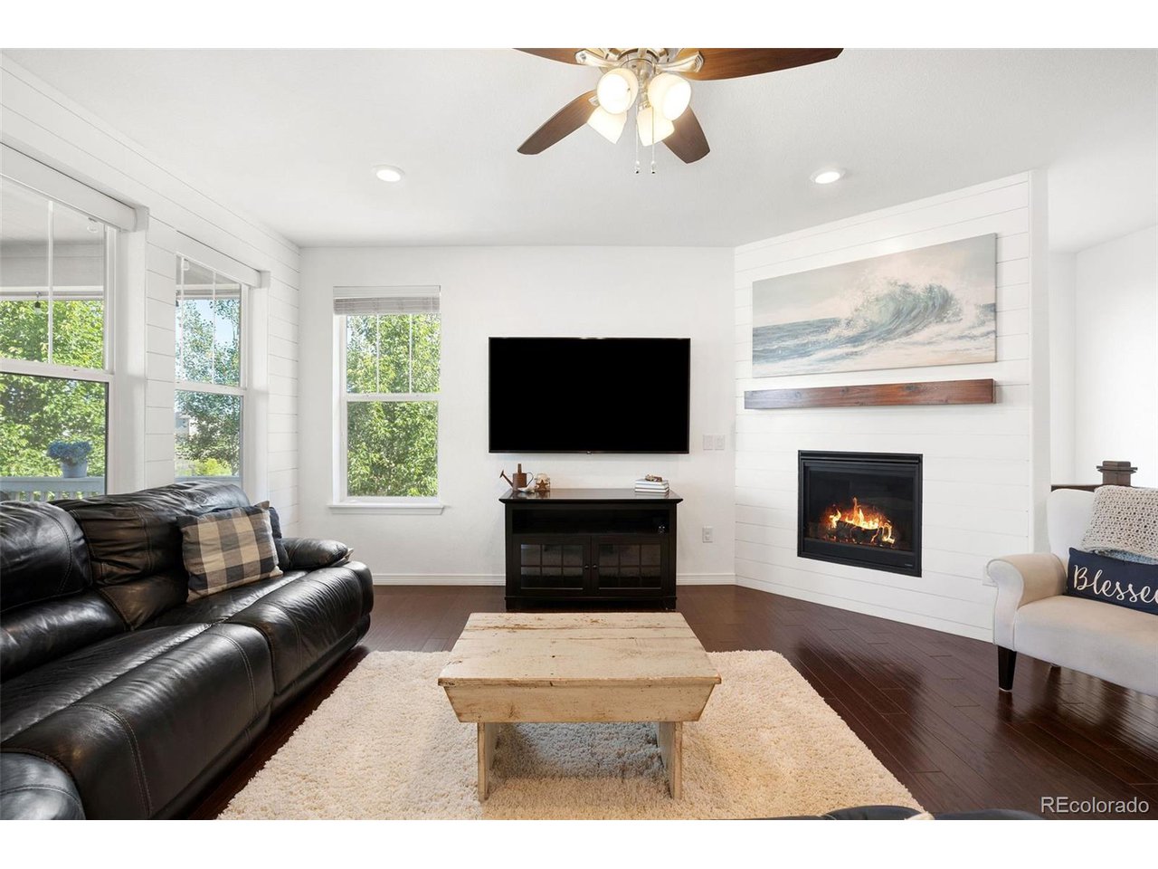 952 Carbonate Ln