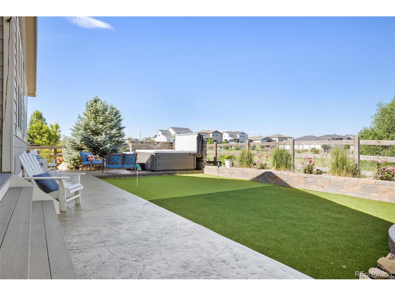 952 Carbonate Ln